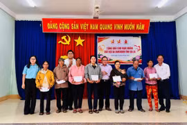 Gia Lai: Trao 50 suất quà cho nạn nhân chất độc da cam 