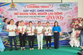 Công đoàn phường Pleiku nâng cao nhận thức chăm sóc sức khỏe cho lao động nữ