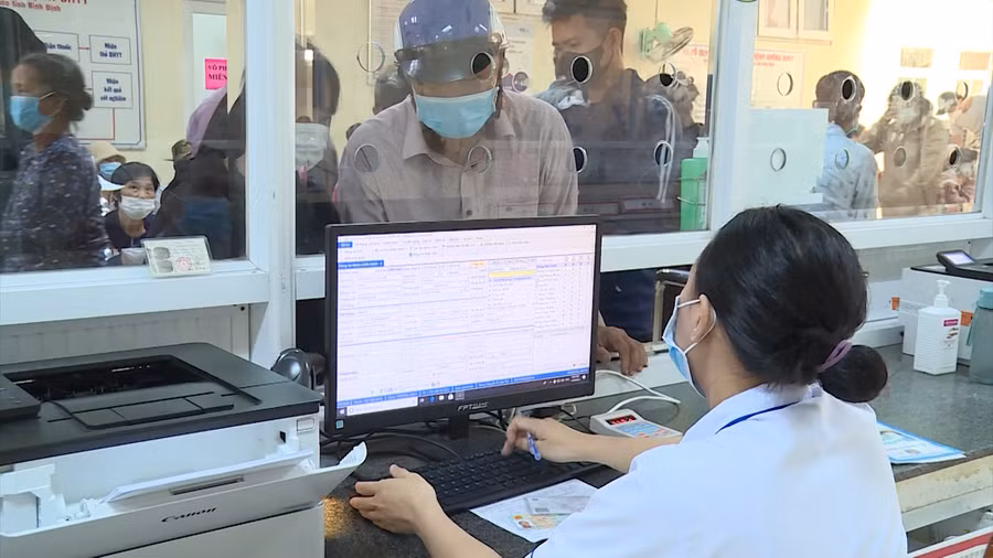 Năm 2025, hệ thống khám-chữa bệnh BHYT ghi nhận 4,93 triệu lượt, tăng 6,47% so với năm 2024. Ảnh: Hoàng Vũ