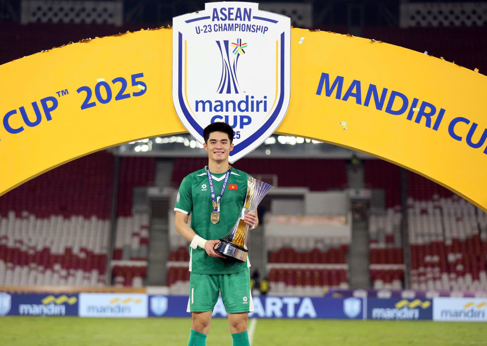Trung Kiên tỏa sáng trong màu áo của U23 Việt Nam, đăng quang Giải U23 Đông Nam Á. Ảnh: Tuấn Hữu trung-kien-toa-sang-trong-mau-ao-cua-u23-viet-nam-dang-quang-giai-u23-dong-nam-a-anh-tuan-huu.jpg