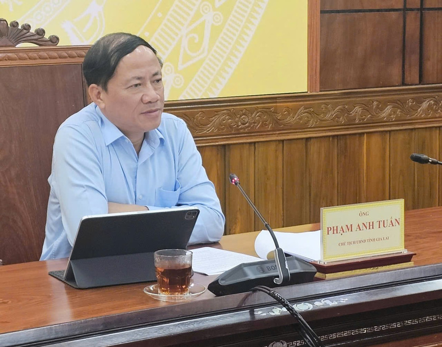 Chủ tịch UBND tỉnh Phạm Anh Tuấn chủ trì cuộc họp. Ảnh: Đức Hải Chủ tịch UBND tỉnh Phạm Anh Tuấn chủ trì cuộc họp. Ảnh: Đức Hải