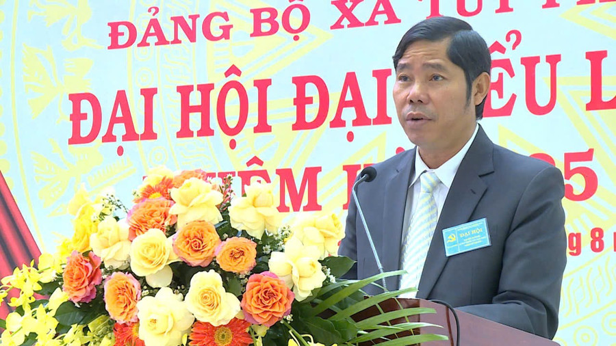 Đồng chí Trần Minh Sơn-Ủy viên Ban Thường vụ Tỉnh ủy, Phó Chủ tịch Thường trực Ủy ban MTTQ Việt Nam tỉnh phát biểu chỉ đạo tại Đại hội. Ảnh: Đức Hải Đồng chí Trần Minh Sơn-Ủy viên Ban Thường vụ Tỉnh ủy, Phó Chủ tịch Thường trực Ủy ban MTTQ Việt Nam tỉnh phát biểu chỉ đạo tại Đại hội. Ảnh: Đức Hải