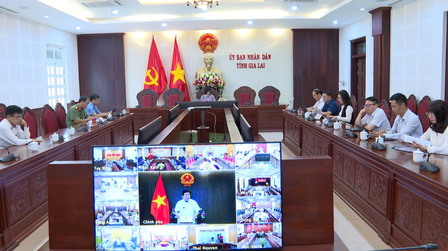 Quang cảnh hội nghị. Ảnh: R'Piên z6737634116626-f6d750c948e2633afe8a567e24db7326.jpg