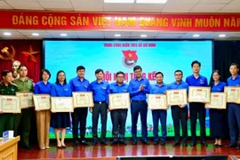 Tỉnh đoàn Gia Lai được tặng bằng khen vì thành tích xuất sắc trong Chiến dịch Thanh niên tình nguyện hè.