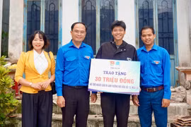 Góp sức trẻ, chung tay dựng lại những mái nhà mới