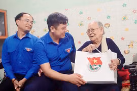 Tỉnh đoàn Gia Lai tổ chức chương trình “Bữa cơm gia đình, ấm lòng tình mẹ” tại phường An Nhơn Bắc