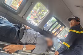 Đội Chữa cháy và Cứu nạn cứu hộ Khu vực số 1 kịp thời cứu người bị ngã bất tỉnh trên đường