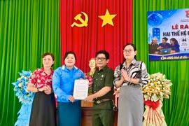 Phường Quy Nhơn Nam ra mắt mô hình “Hai thế hệ đồng hành chuyển đổi số”