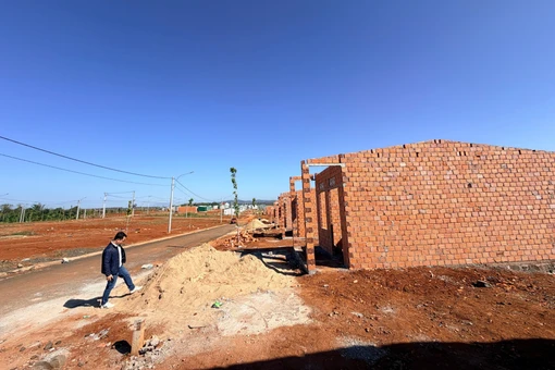 Gia Lai: Làm rõ vụ sập tường nhà dân ở khu tái định cư cho hộ nghèo 