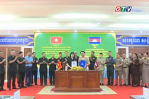 Điểm tin trưa: Gia Lai và các tỉnh Đông Bắc Campuchia thống nhất kế hoạch bàn giao hài cốt liệt sĩ