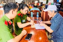 Điểm tin trưa: Gia Lai cao điểm thu nhận mẫu ADN thân nhân liệt sĩ