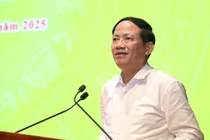 Chủ tịch UBND tỉnh Phạm Anh Tuấn: Hệ thống chính trị cùng làm, cùng chịu trách nhiệm để hoàn thành các mục tiêu tăng trưởng.