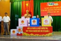 Điểm tin trưa: Ngày hội bầu cử rộn ràng khắp các điểm bỏ phiếu ở Gia Lai