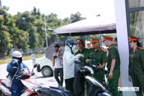 Phụ huynh mong đợi công bằng trong kỳ thi lại tại Trường chuyên Tuyên Quang