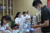 Giữ nguyên lương, phụ cấp 6 tháng cho cán bộ sau sắp xếp