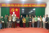 Thiếu tướng Trần Ngọc Hữu-Phó Tư lệnh Bộ đội Biên phòng kiểm tra công tác ứng phó mưa lũ tại Gia Lai