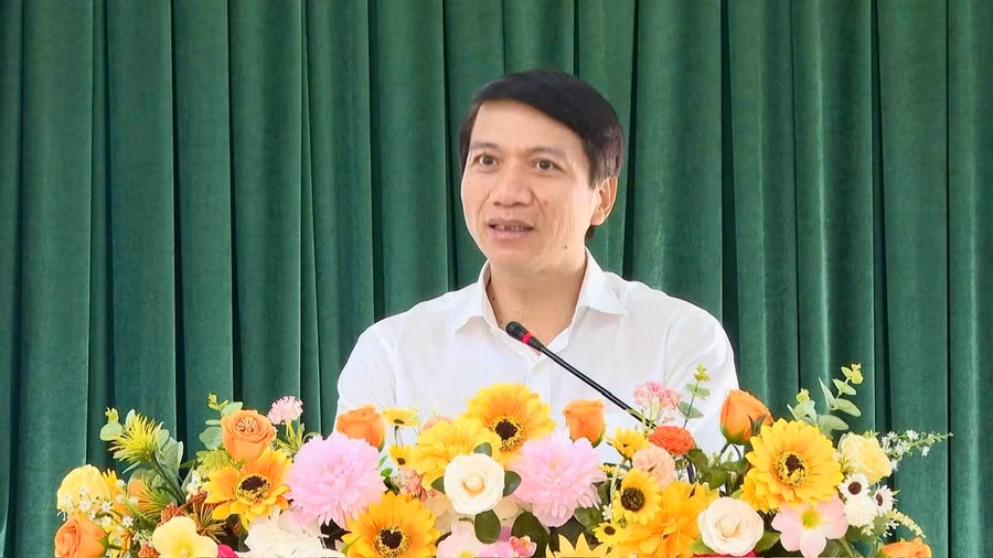 pho-bi-thu-tinh-uy-chu-tich-uy-ban-mttq-viet-nam-tinh-gia-lai-nguyen-ngoc-luong-phat-bieu-tai-buoi-tiep-xuc-cu-tri-xa-cat-tien.jpg