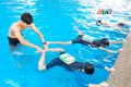 Học bơi an toàn khi hè về 