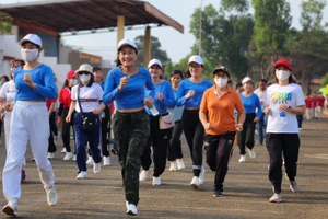 Pleiku và Chư Sê hưởng ứng Ngày chạy Olympic vì sức khỏe toàn dân