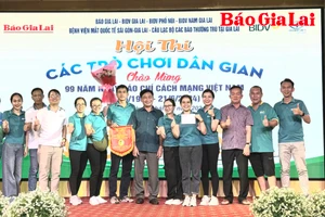 Hơn 200 vận động viên tham gia Hội thi các trò chơi dân gian chào mừng ngày Báo chí Cách mạng Việt Nam 21-6