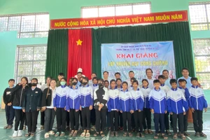 Truyền dạy cồng chiêng cho 60 thanh niên, học sinh huyện Ia Pa