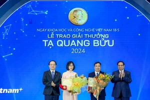 Giải thưởng Tạ Quang Bửu 2024 vinh danh 2 nhà khoa học có nghiên cứu xuất sắc