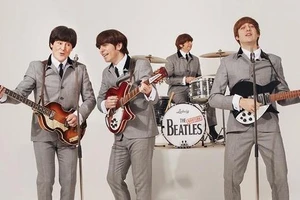 Ban nhạc The Bootleg Beatles biểu diễn tại Việt Nam