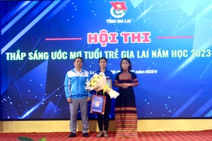 Đoàn trường THPT Nguyễn Thị Minh Khai đạt giải nhất Hội thi Thắp sáng ước mơ tuổi trẻ Gia Lai