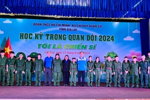 120 chiến sĩ “nhí” tham gia chương trình Học kỳ trong quân đội năm 2024