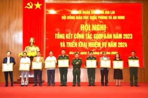 Chú trọng hơn công tác giáo dục quốc phòng, an ninh cho người dân khu vực biên giới