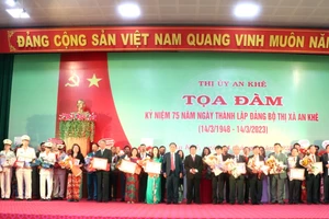 Long trọng tổ chức tọa đàm kỷ niệm 75 năm thành lập Đảng bộ thị xã An Khê