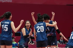 ASIAD 19: Bóng chuyền Nữ Việt Nam ngược dòng kịch tính trước Hàn Quốc