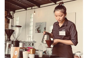 Pour Over: Nghệ thuật pha chế cà phê độc đáo