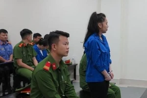 Án tử hình và chung thân cho 2 'nữ quái' mua bán ma túy xuyên quốc gia