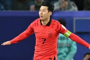 Son Heung-min rực rỡ, Hàn Quốc ngược dòng nghẹt thở, loại Úc khỏi bán kết Asian Cup 2023