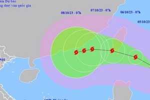 Bão KOINU sắp vào Biển Đông, cường độ rất mạnh