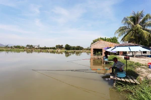 Phú Thiện: Dịch vụ câu cá thể thao “hút” khách