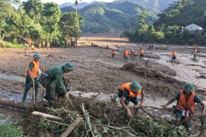 Tìm thấy thêm 1 thi thể tại thôn Làng Nủ