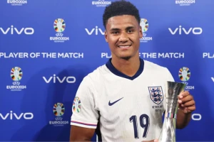 'Siêu dự bị' Ollie Watkins nhận mưa lời khen với siêu phẩm ở bán kết Euro 2024