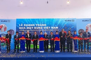 Bình Định khánh thành Nhà máy sản xuất nhũ và màng mỏng công nghệ cao