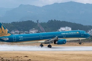 Lâm Đồng đề nghị Vietnam Airlines mở nhiều đường bay quốc tế