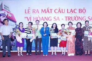 Những trái tim hướng về Hoàng Sa, Trường Sa thân yêu