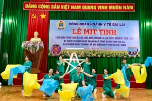 Công đoàn ngành Y tế mít tinh chào mừng thành công Đại hội Công đoàn tỉnh lần thứ XI