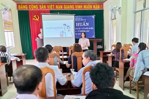 Gần 40 cán bộ y tế Gia Lai tập huấn công tác y tế trường học