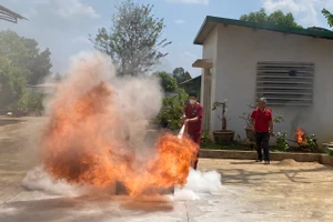 Bệnh viện Mắt Cao Nguyên huấn luyện nghiệp vụ phòng cháy, chữa cháy 