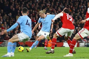 Haaland bùng nổ, Man City đè bẹp Arsenal tại Emirates