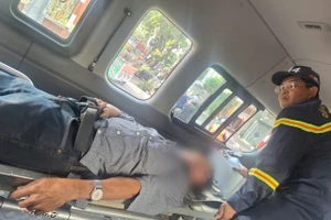 Đội Chữa cháy và Cứu nạn cứu hộ Khu vực số 1 kịp thời cứu người bị ngã bất tỉnh trên đường