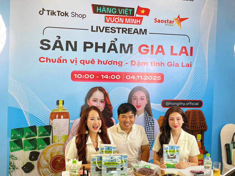hoi-thao-nang-cao-nang-luc-canh-tranh-cho-cac-dac-san-dia-phuong-tren-moi-truong-truc-tuyen-1.jpg