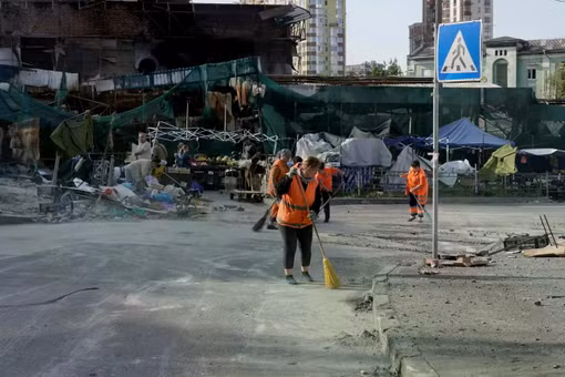 Ukraine hiếm hoi bị tập kích giữa ban ngày
