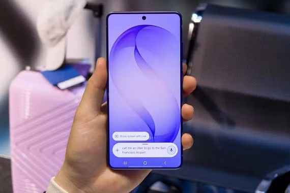 Việc siết chặt dung lượng sử dụng miễn phí phản ánh bài toán chi phí vận hành máy chủ AI ngày càng đắt đỏ của các ông lớn công nghệ.